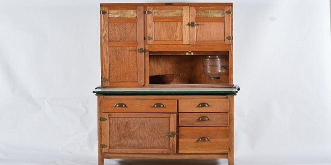 Wilson Kitchen Cabinet